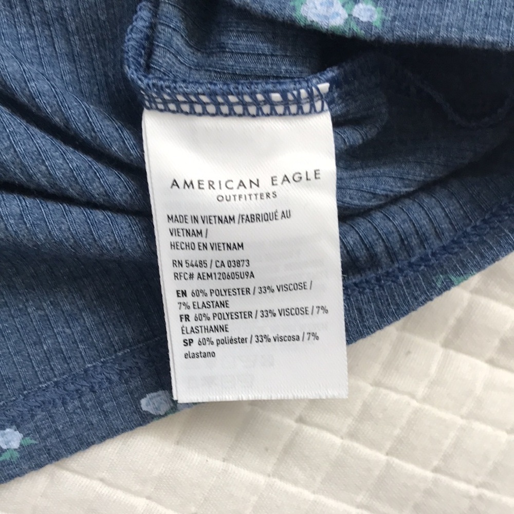 NWT Cropped Tank - Picture 6 of 6
